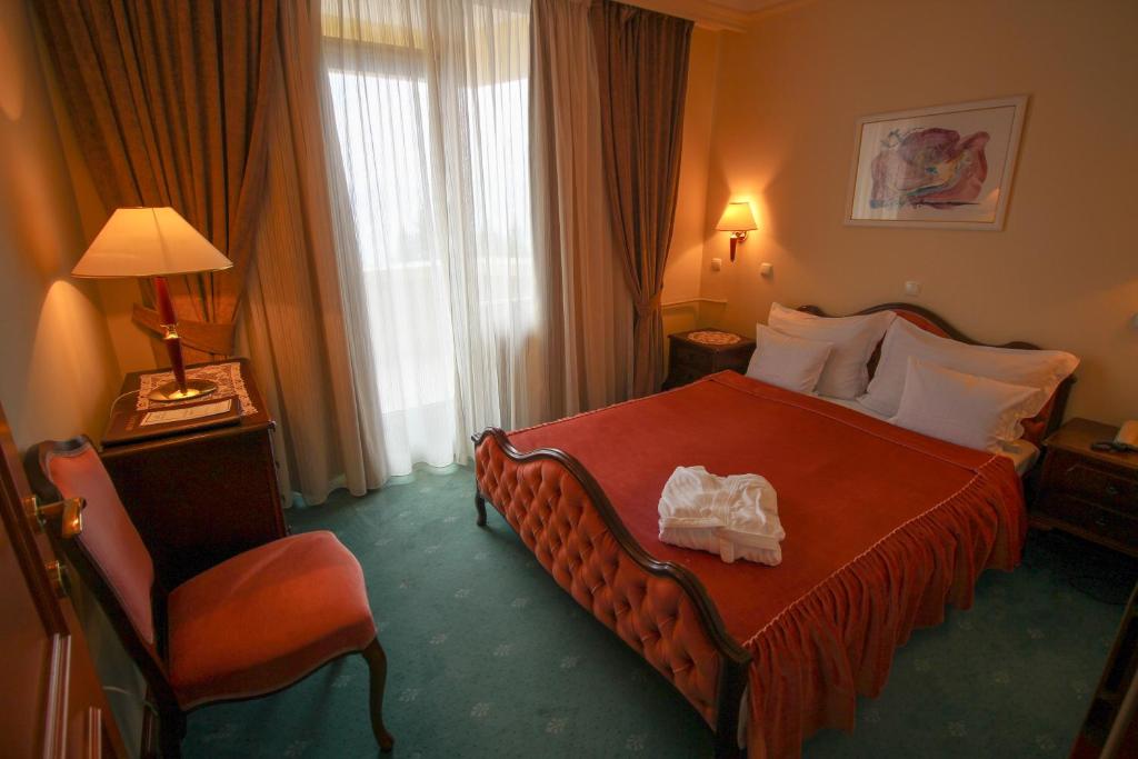 Metropol Rooms & Suites